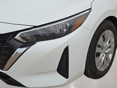 Used 2024 Nissan Sentra S FWD image 9
