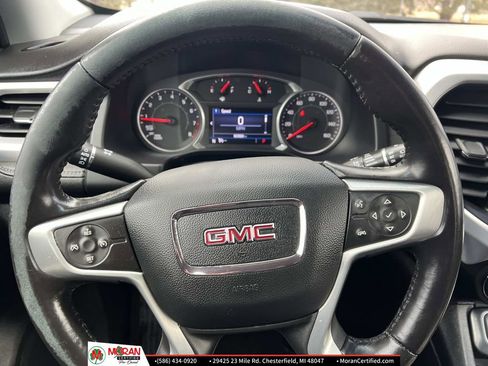Used 2020 GMC Acadia SLE w/ Driver Convenience Package image 18