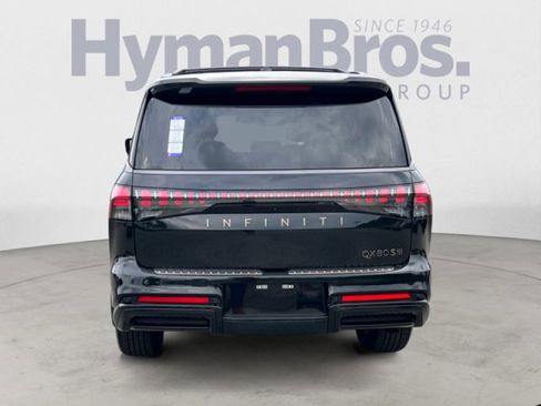 New 2026 INFINITI QX80 4WD w/ Sport Exterior Package image 4