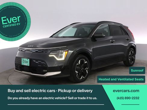 Used 2024 Kia Niro Wave w/ Wave Preserve Package image 1
