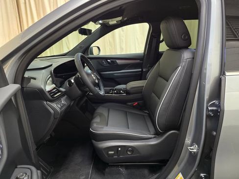 New 2027 Buick Enclave Preferred w/ Power Package AWD/4WD image 12