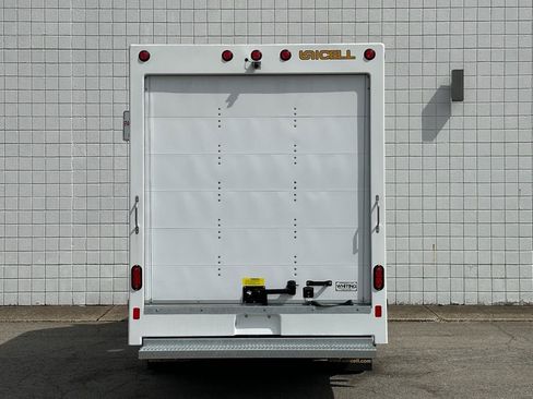 New 2027 Ford E-350 and Econoline 350 Super Duty w/ Power Equipment Group image 5