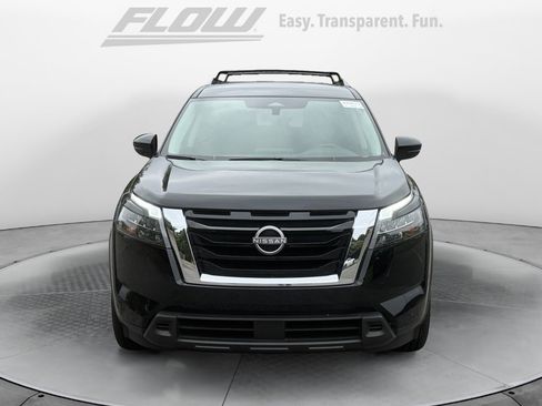 Certified 2025 Nissan Pathfinder SV FWD image 2