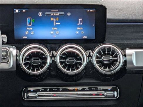 New 2026 Mercedes-Benz GLB 250 4MATIC image 12