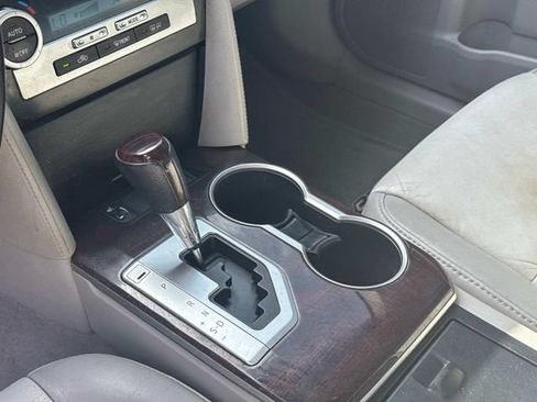 Used 2012 Toyota Camry XLE FWD image 33