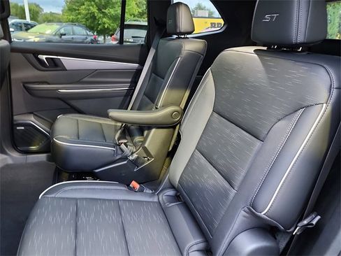 New 2026 Buick Enclave Sport Touring w/ Power Package image 16