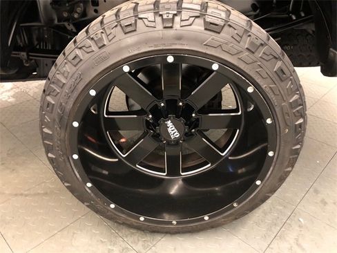 Used 2023 Ford F250 XLT w/ XLT Premium Package image 6