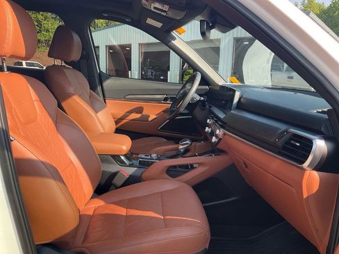 Used 2024 Kia Telluride SX X-Line AWD/4WD image 12