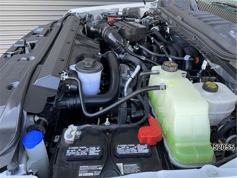 Used 2022 Ford F550 2WD Crew Cab Super Duty image 11