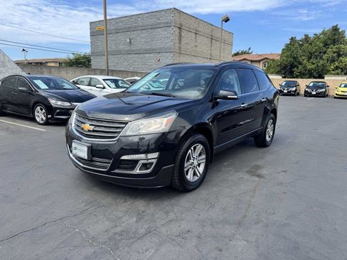 Used 2015 Chevrolet Traverse LT w/ Traveler's Package AWD/4WD image 13