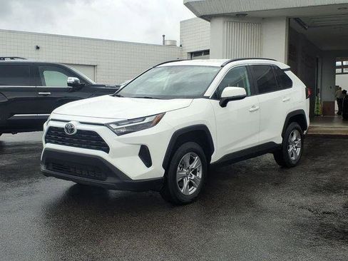 Certified 2025 Toyota RAV4 XLE AWD/4WD image 24