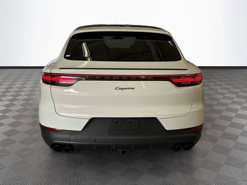 Used 2023 Porsche Cayenne Platinum Edition AWD/4WD image 6