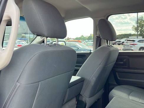 Used 2018 RAM 1500 ST w/ SXT Appearance Group AWD/4WD image 29
