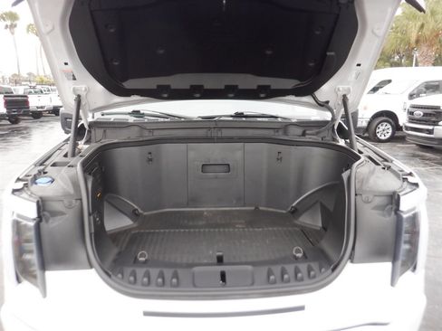 Used 2023 Ford F150 Lightning XLT image 31