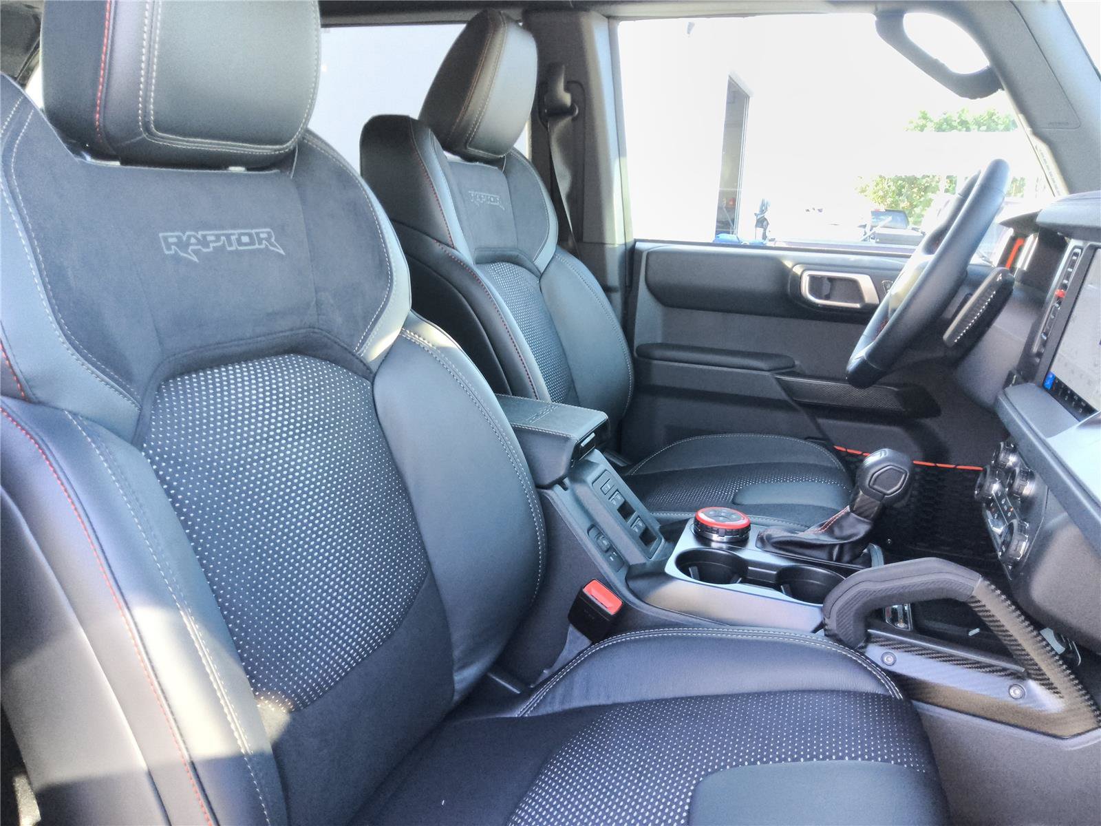 New 2026 Ford Bronco Raptor w/ Interior Carbon Fiber Pack AWD/4WD image 30