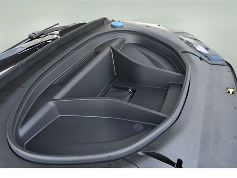 Certified 2025 Volvo EX90 Ultra image 25