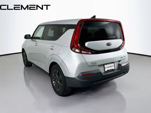 Used 2021 Kia Soul EX FWD image 10