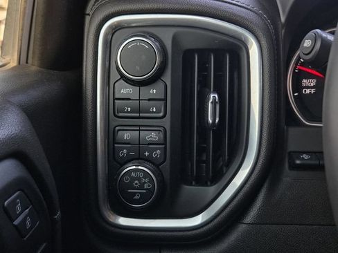 Used 2019 Chevrolet Silverado 1500 LTZ w/ LTZ Premium Package AWD/4WD image 20