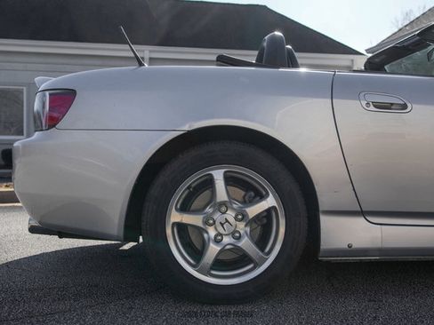 Used 2002 Honda S2000 image 10