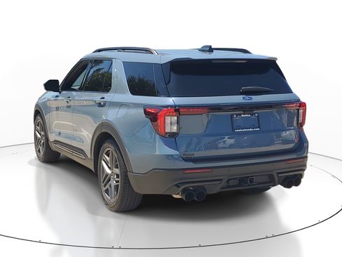 Used 2025 Ford Explorer ST w/ Sun And Sound Package AWD/4WD image 4