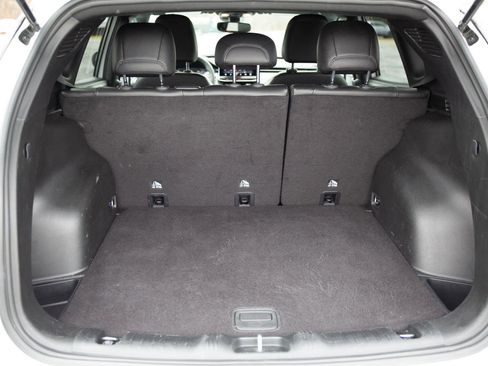 Used 2024 Jeep Compass Latitude image 24