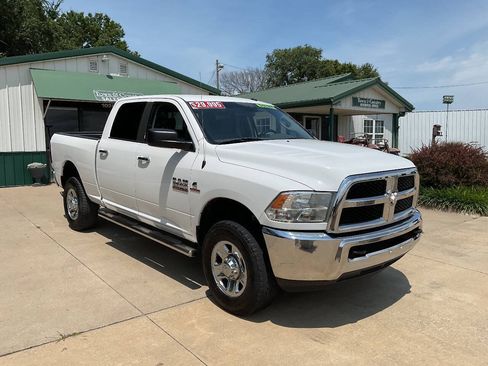 Used 2015 RAM 2500 SLT AWD/4WD image 3