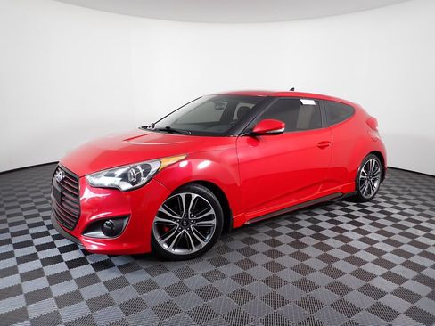 Used 2016 Hyundai Veloster Turbo FWD image 11
