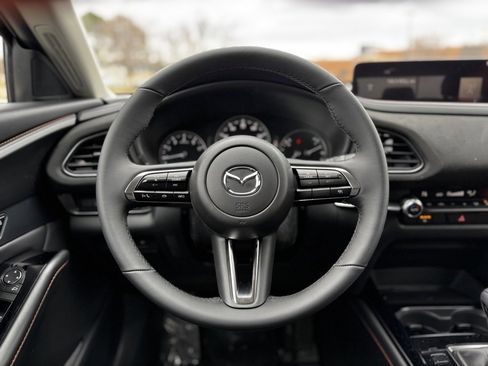 New 2025 MAZDA CX-30 Carbon image 26