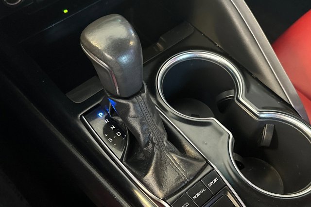Certified 2019 Toyota Camry XSE FWD image 26