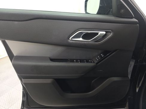 Used 2023 Land Rover Range Rover Velar R-Dynamic S AWD/4WD image 8