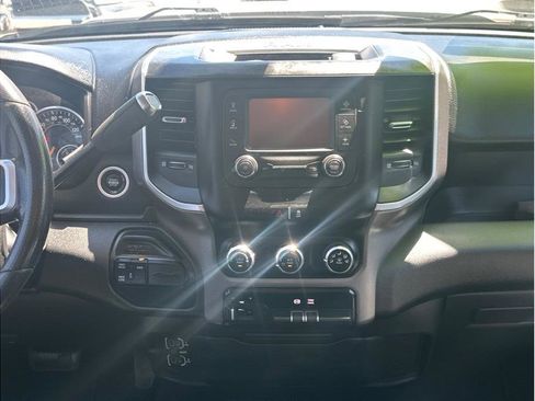 Used 2019 RAM 2500 Big Horn AWD/4WD image 17