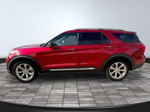 Used 2020 Ford Explorer Platinum w/ Premium Technology Package AWD/4WD image 4