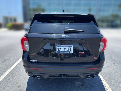 Used 2022 Ford Explorer ST w/ ST Street Pack AWD/4WD image 5