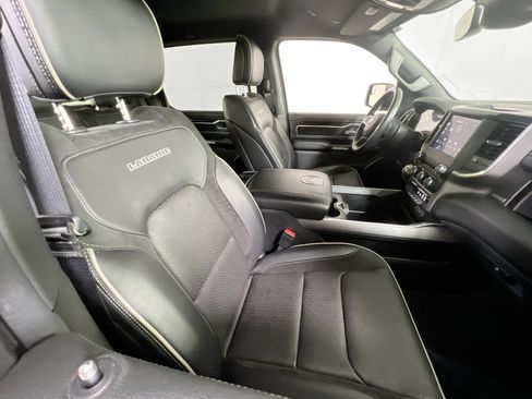 Used 2022 RAM 1500 Laramie w/ Sport Appearance Package image 26