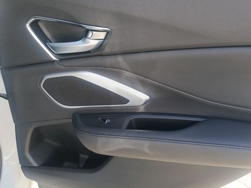 Used 2024 Acura RDX SH-AWD image 23