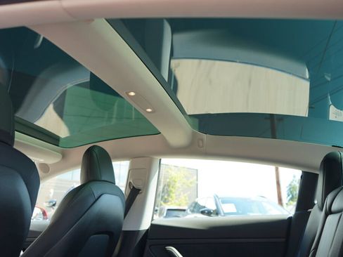 Used 2020 Tesla Model 3 Standard Range Plus RWD image 14
