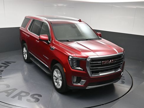 Used 2023 GMC Yukon SLT w/ SLT Premium Package AWD/4WD image 30