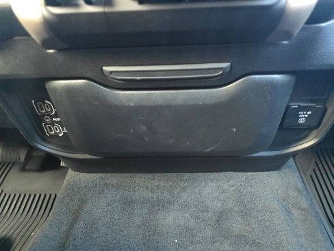 Used 2021 RAM 1500 Laramie image 16