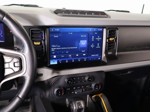 Used 2022 Ford Bronco Badlands w/ Sasquatch Package image 5