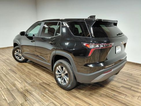 Used 2025 Chevrolet Equinox LT image 17