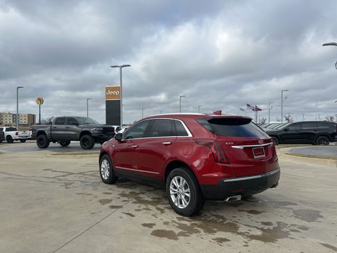 Used 2024 Cadillac XT5 Luxury w/ LPO, Floor Liner Package image 3