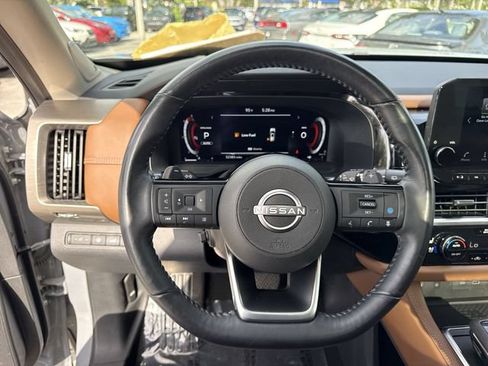 Used 2023 Nissan Pathfinder Platinum w/ Lighting Package (N93) AWD/4WD image 14