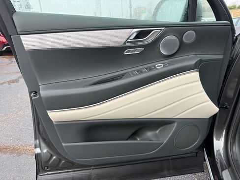 New 2026 Genesis GV80 2.5T Advanced image 10