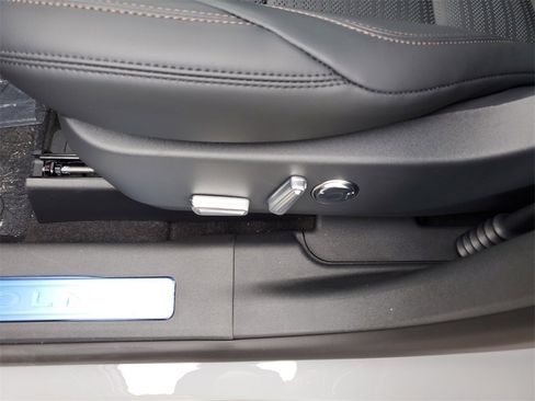 New 2026 Lincoln Nautilus Reserve image 22