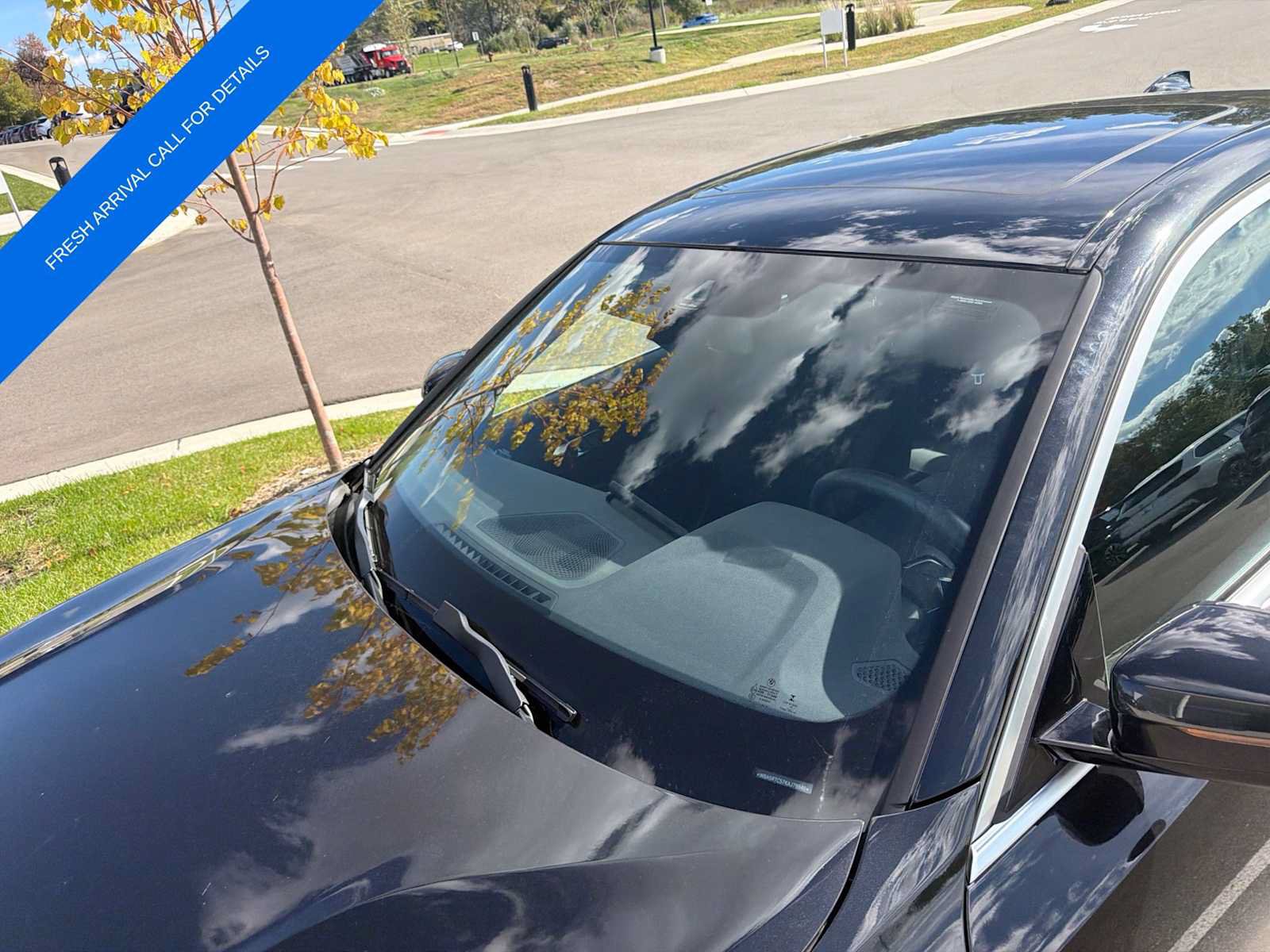 Used 2019 BMW 330i xDrive Sedan w/ Convenience Package AWD/4WD image 8