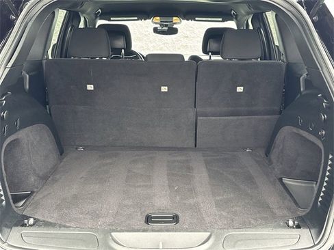 Used 2017 Jeep Grand Cherokee Laredo w/ Quick Order Package 23E image 15