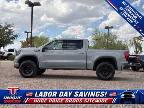 Used 2024 GMC Sierra 1500 AT4 w/ Technology Package AWD/4WD image 9