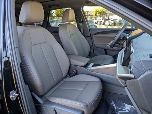 New 2025 Audi Q5 Premium image 10