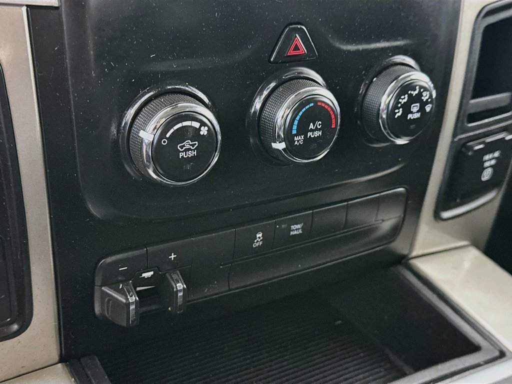 Used 2015 RAM 2500 SLT w/ Protection Group AWD/4WD image 18