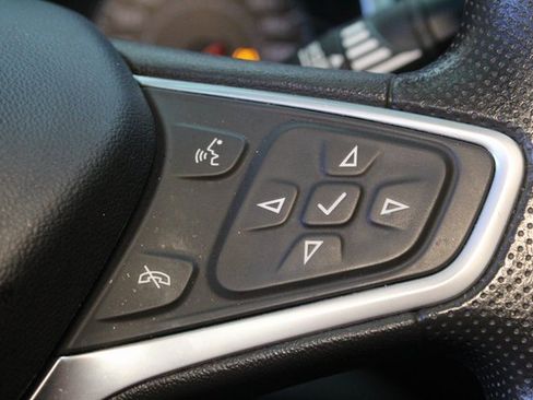 Used 2022 Chevrolet Malibu LT image 20